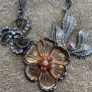 Flower necklace